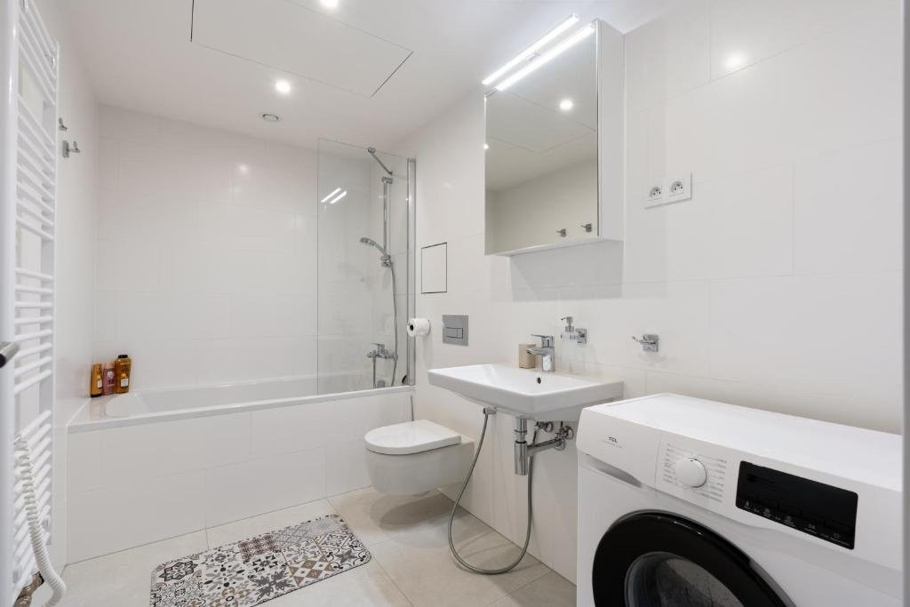 Titan Luxury Terrace · 26