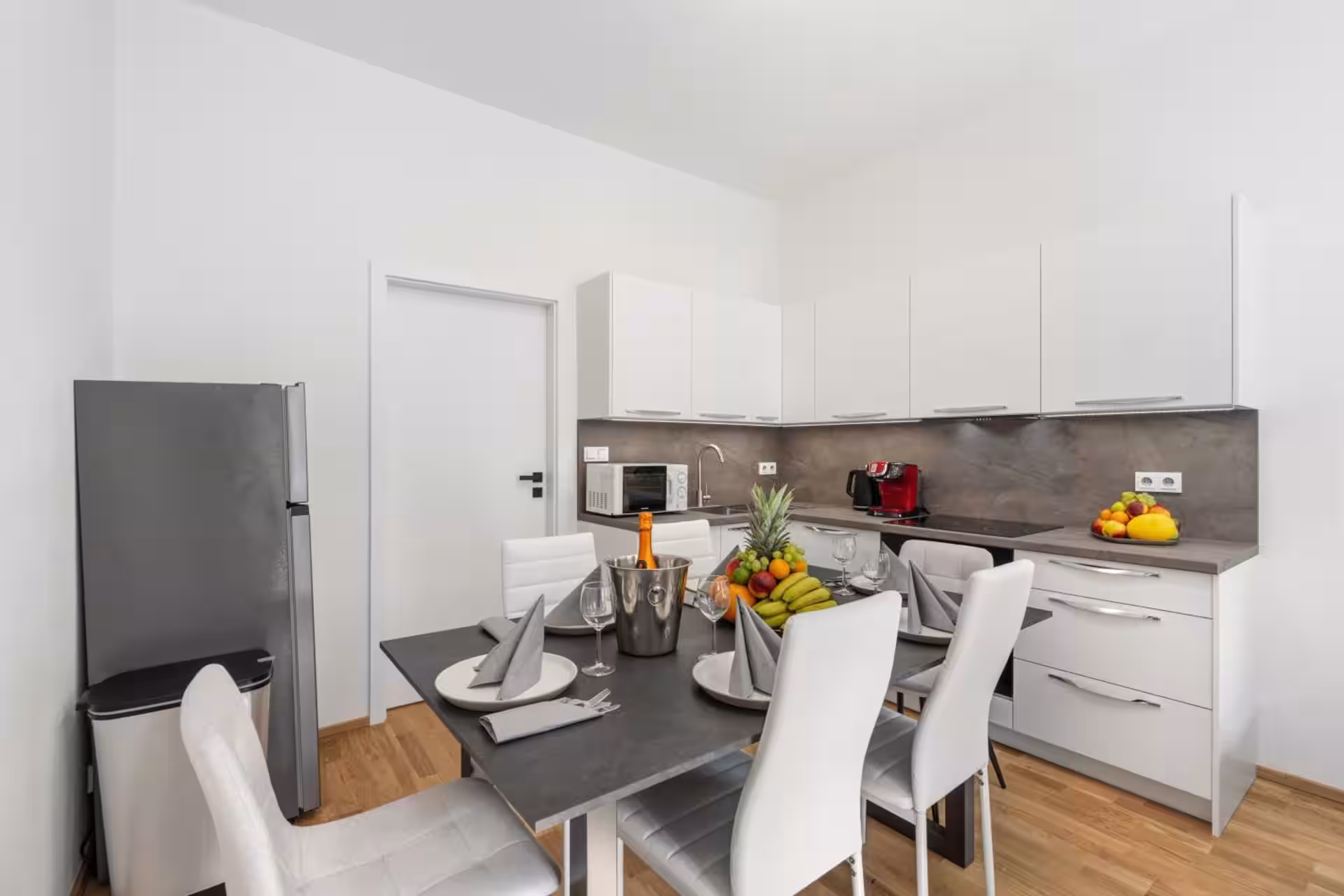 White Haven Residence · 38