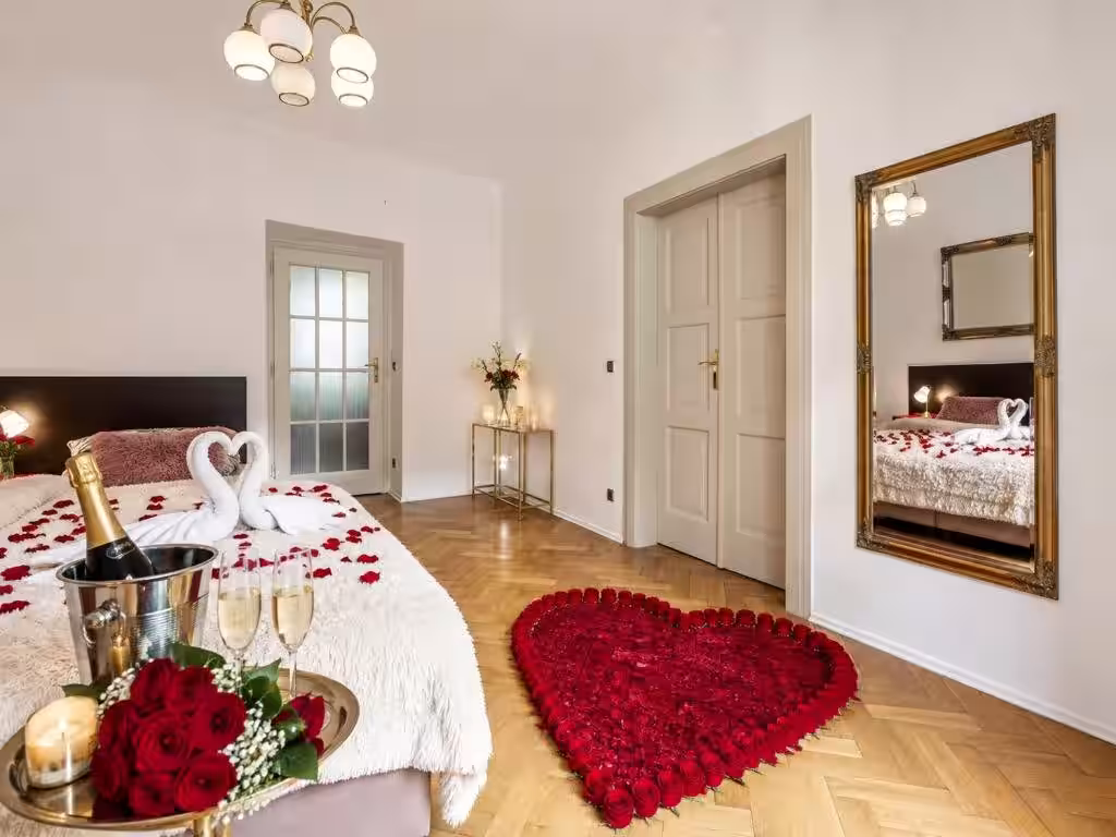 Royal Prague Heart Suite · 10