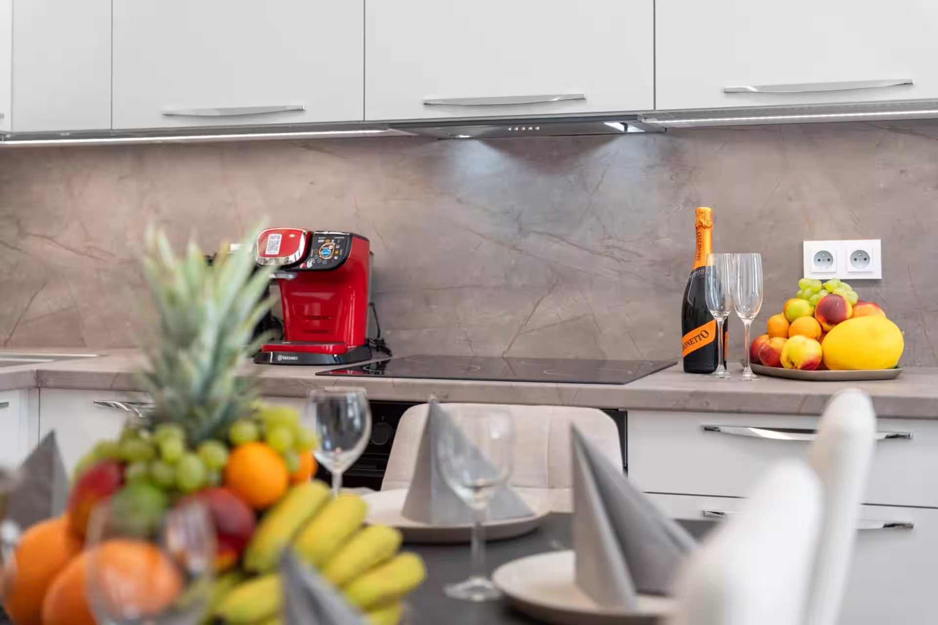 White Haven Residence · 12
