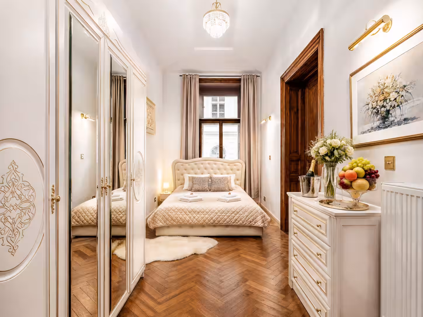 Royal Imperium Suite · 16