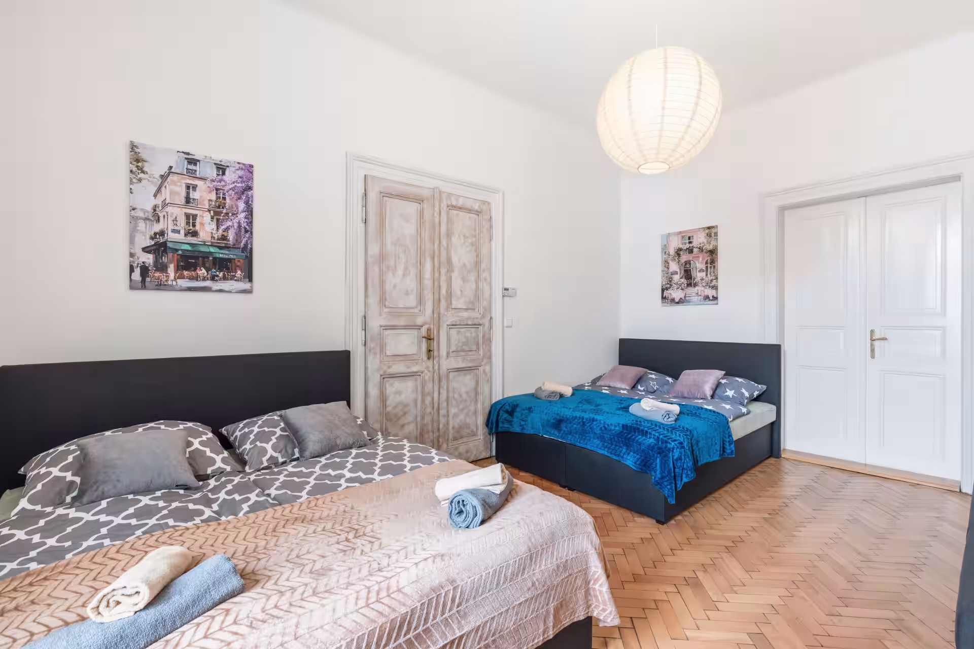 Old Town Residence · 31