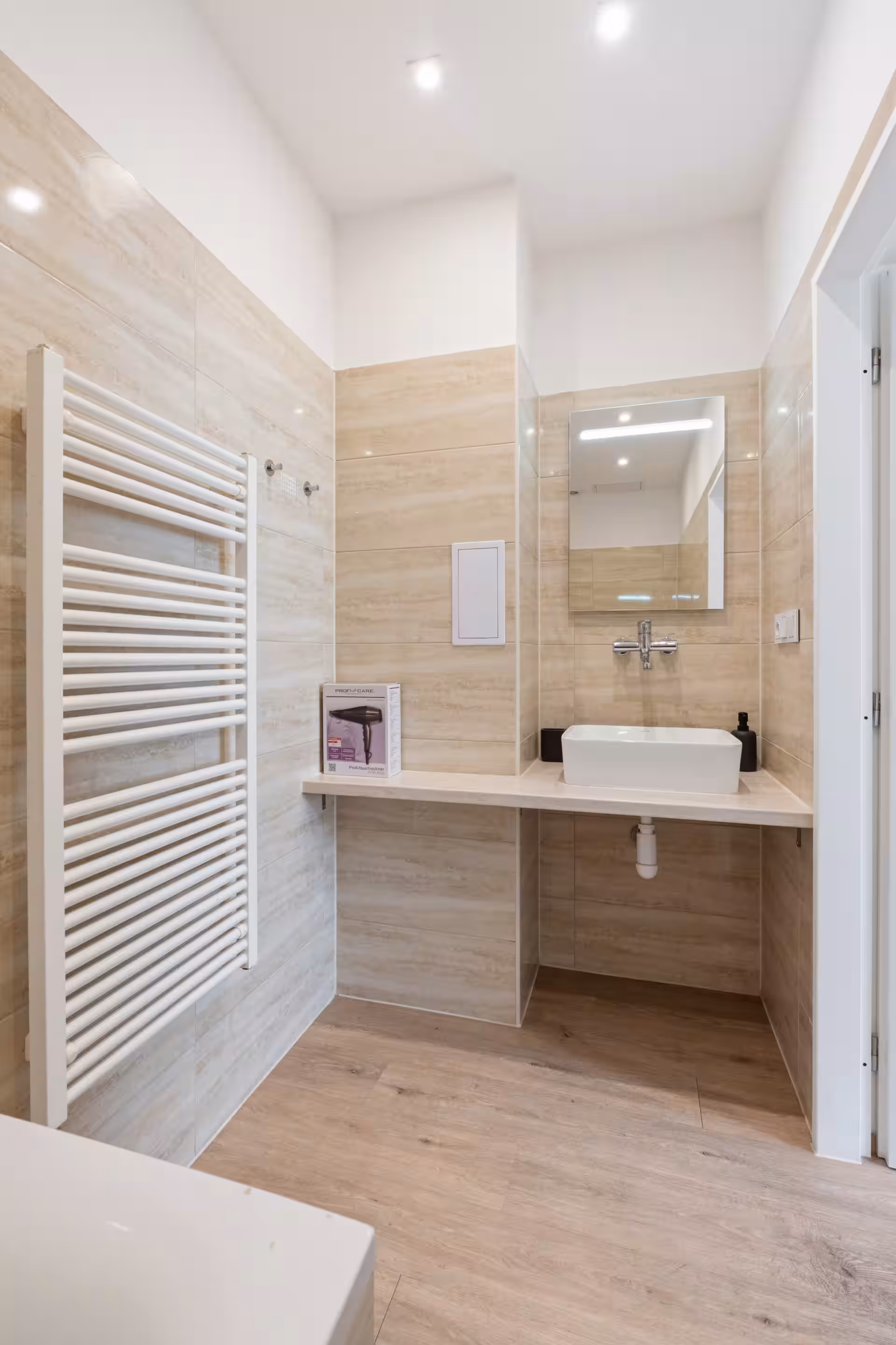 Elegant Prague Apartment · 18