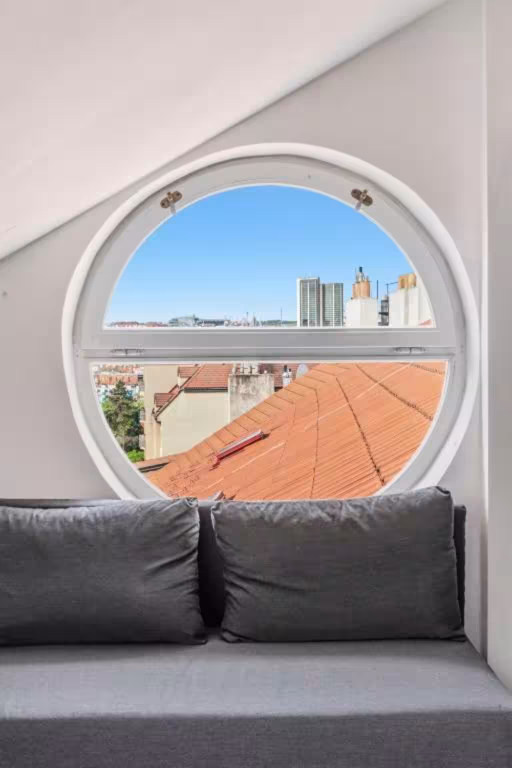 DiCaprio Penthouse · 33