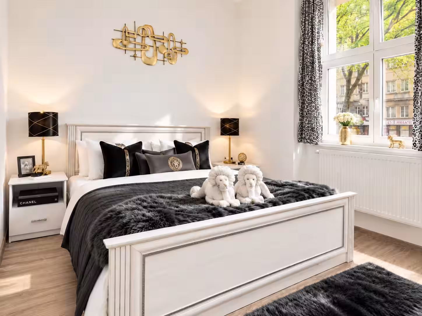 Luxury Lion Suite · 10