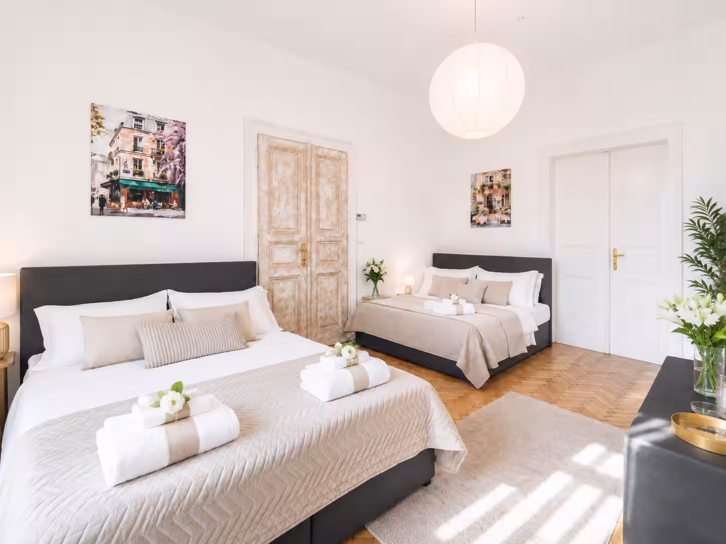Old Town Residence · 3