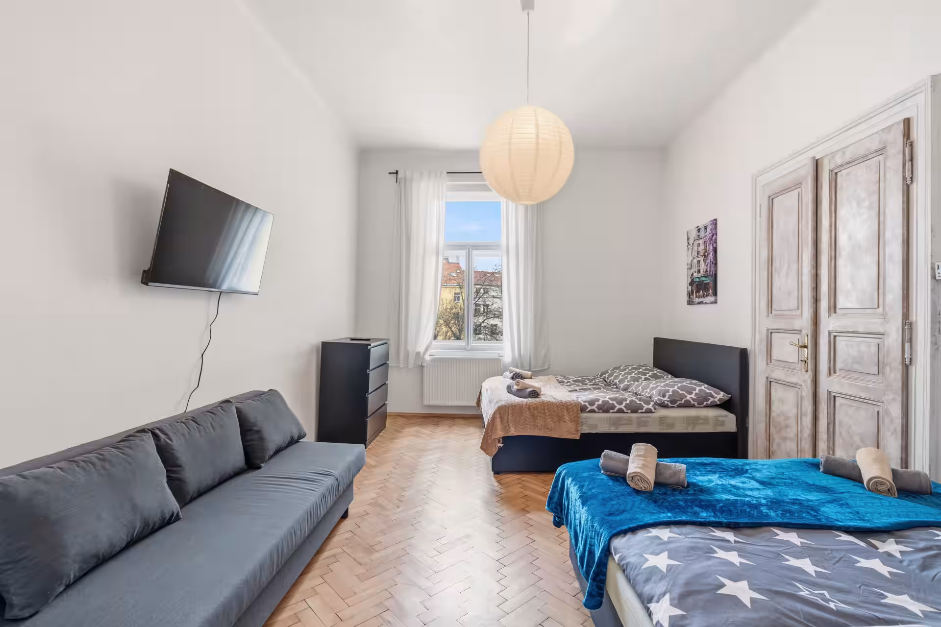 Old Town Residence · 10