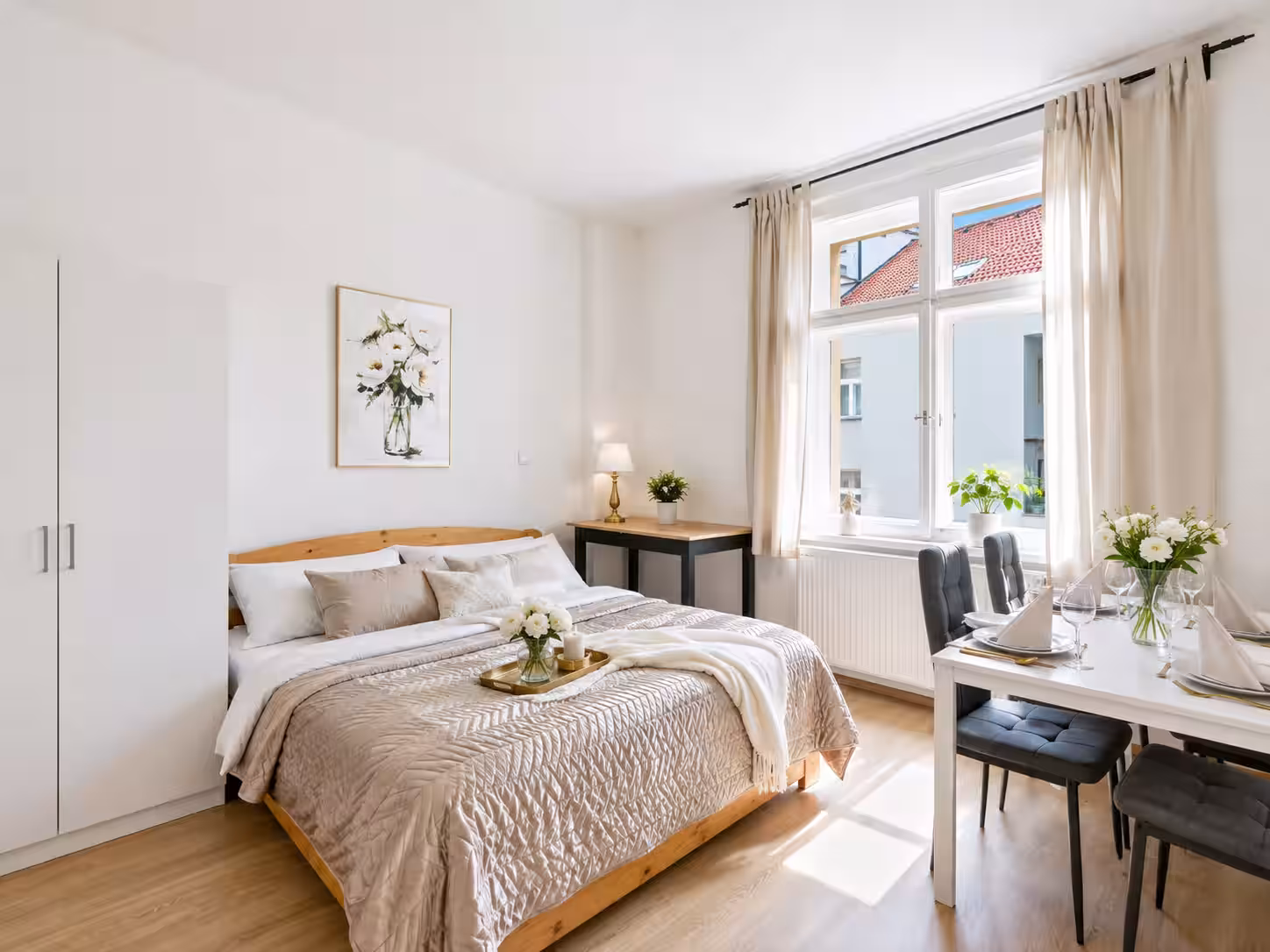 Elegant Prague Apartment · 3