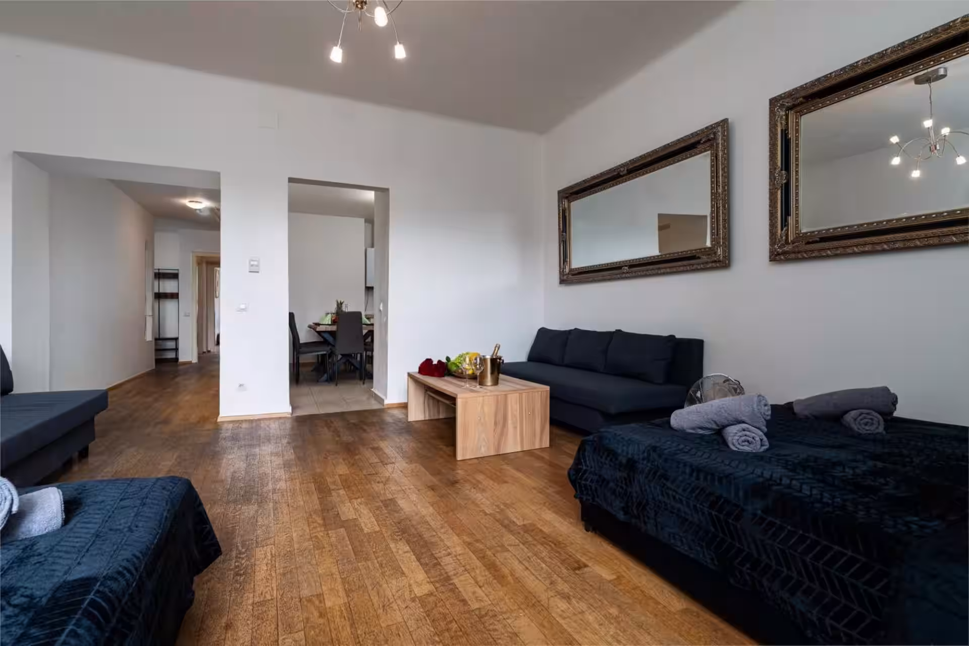 Luxury Aurora Residence · 34