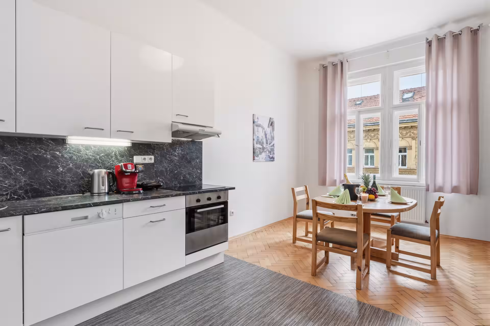 Old Town Residence · 9