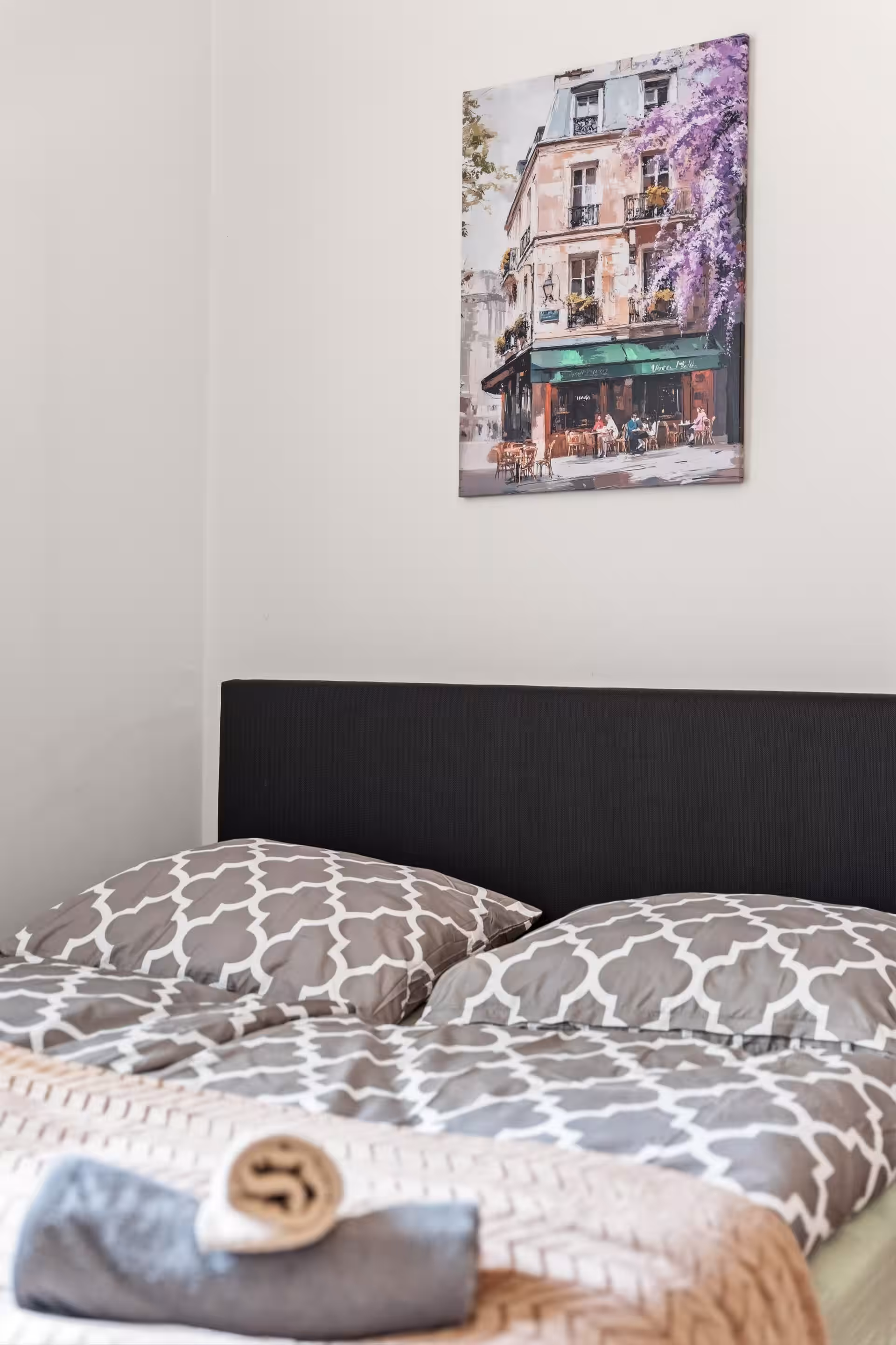 Old Town Residence · 18
