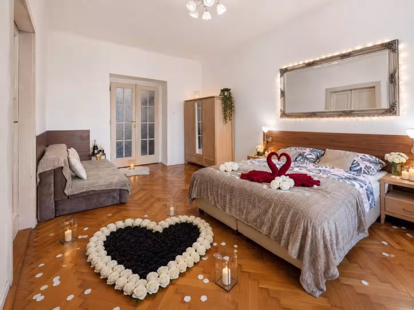 Royal Kings Residence · 19