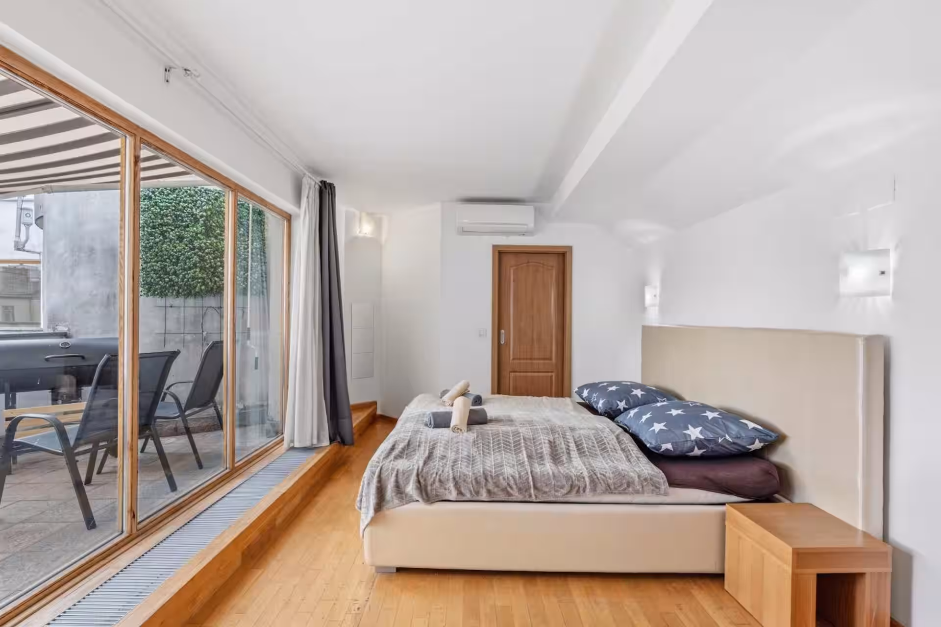 Reunion Luxury Suite · 8