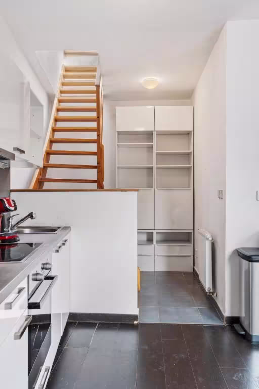 DiCaprio Penthouse · 25