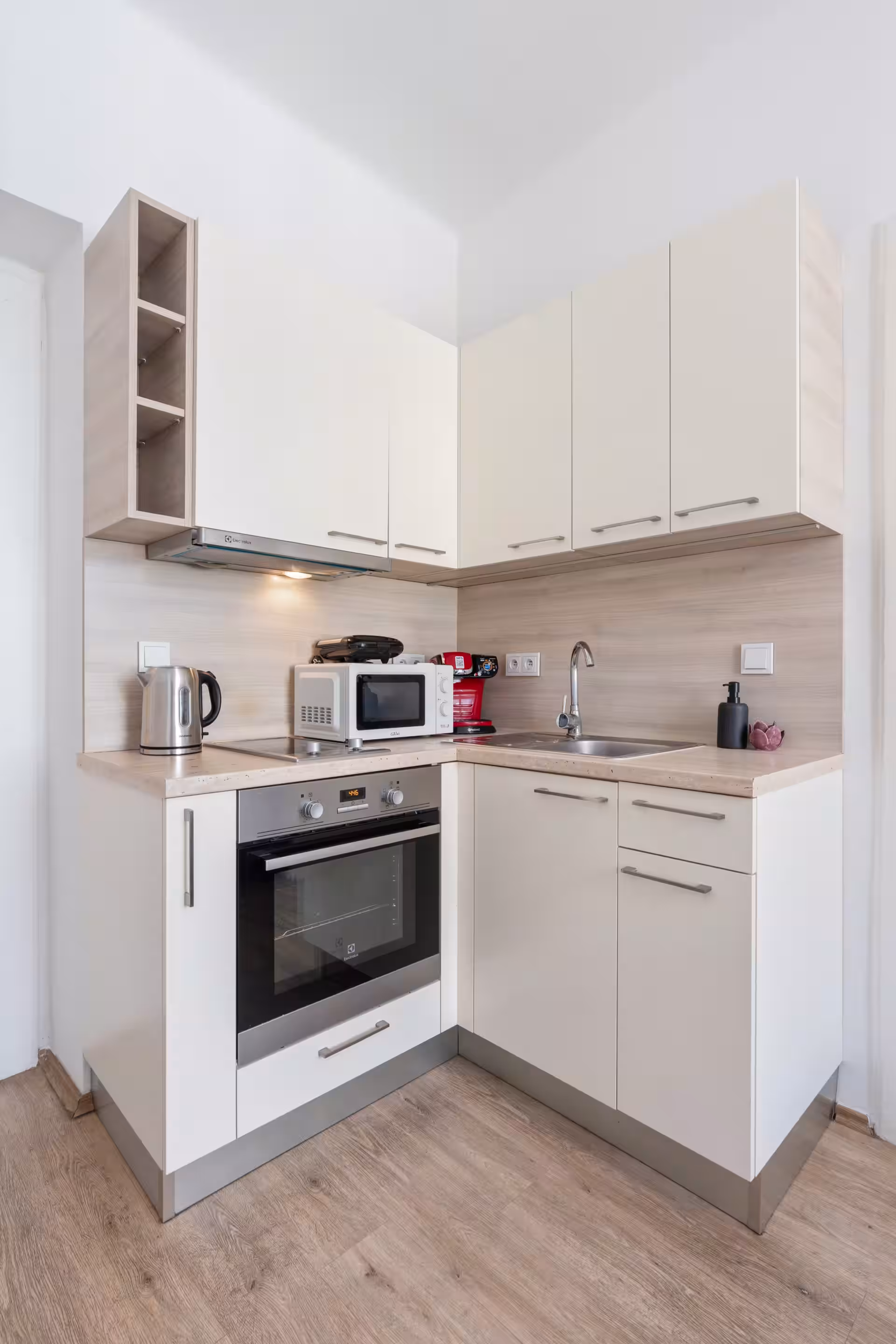 Elegant Prague Apartment · 24