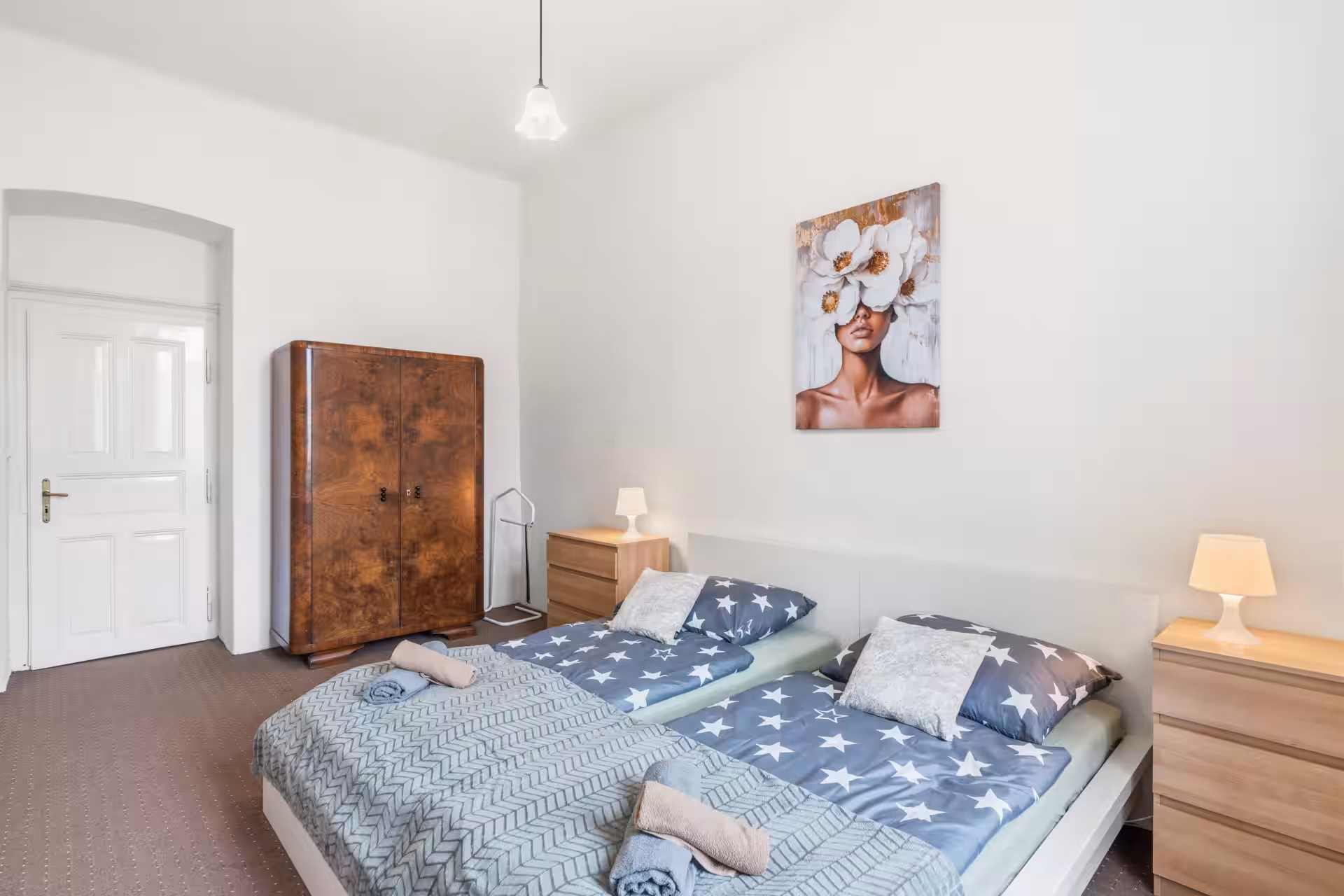 Old Town Residence · 29