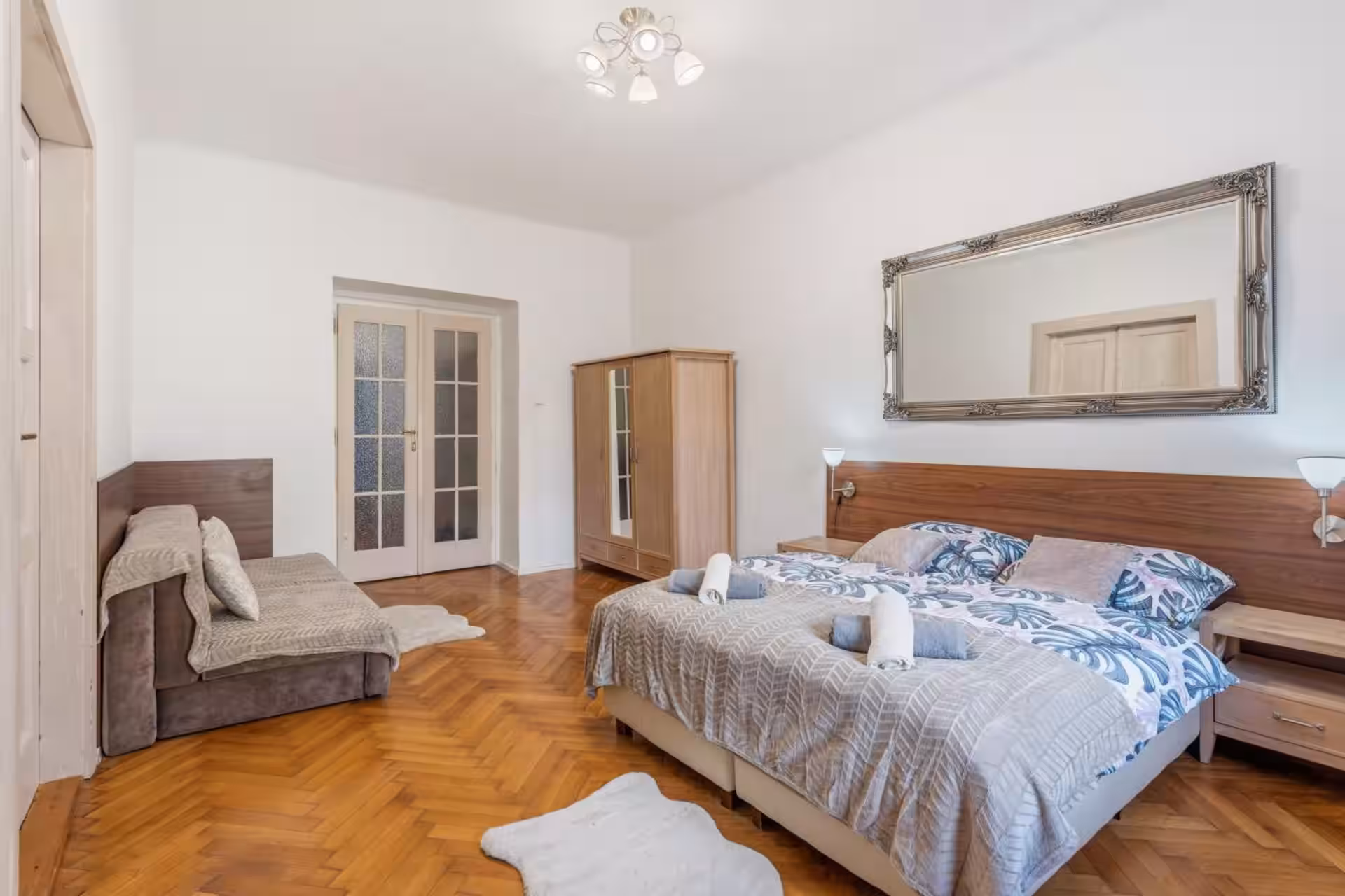 Royal Kings Residence · 58