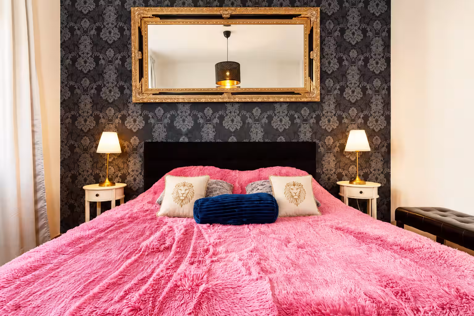 Hound Deluxe Suite · 4
