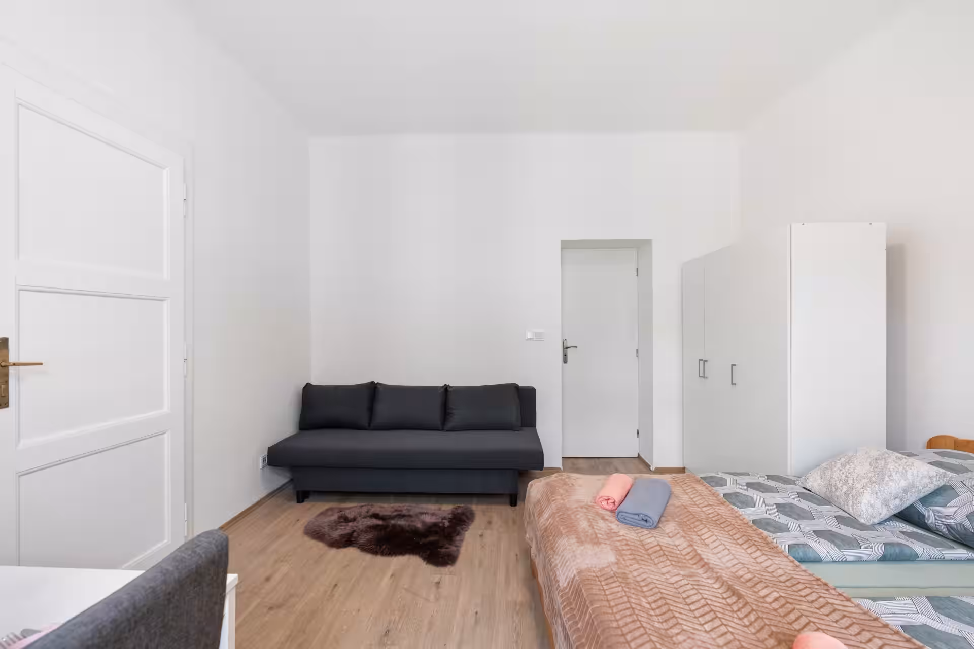 Elegant Prague Apartment · 10