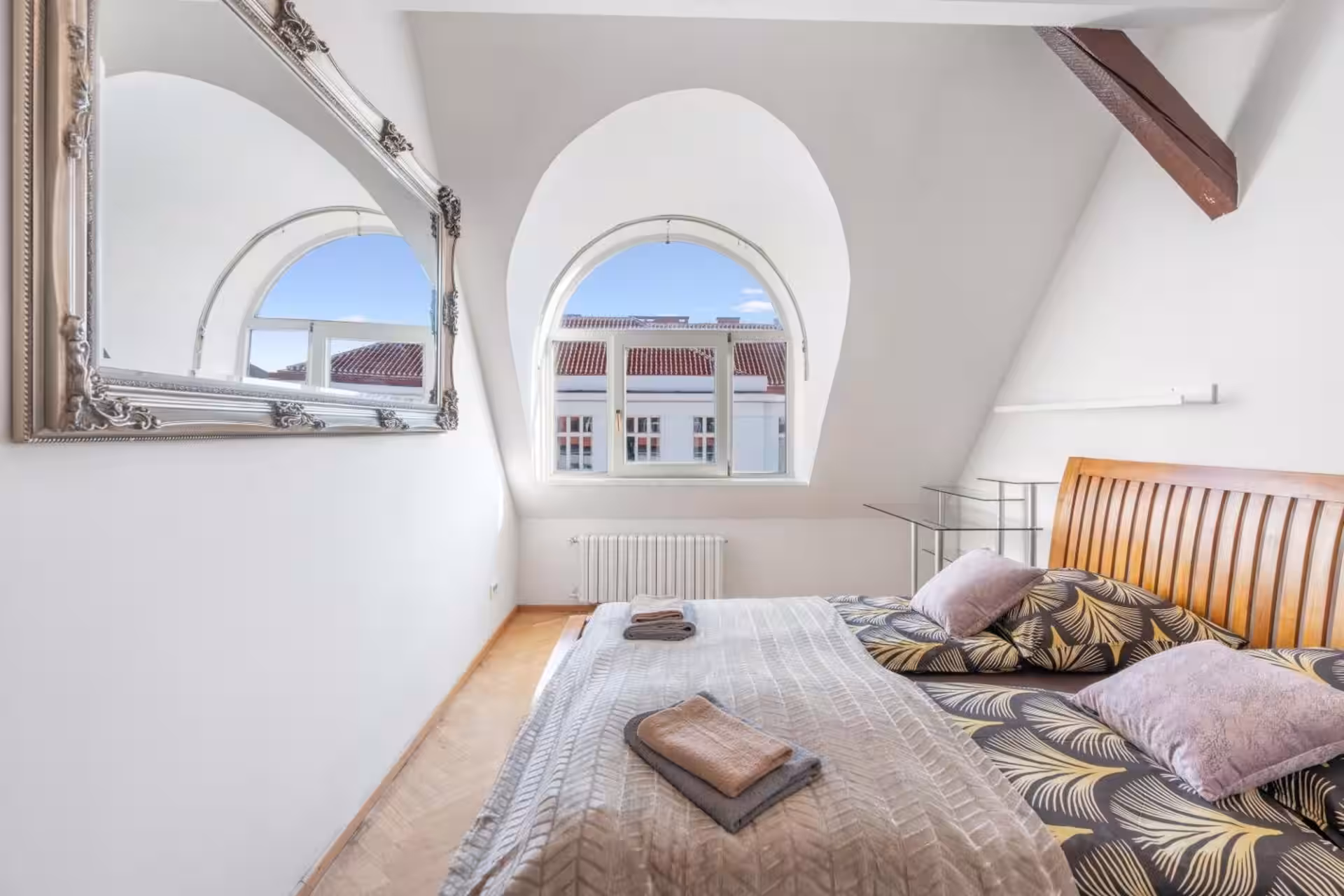 Royal Prague Gallery · 36