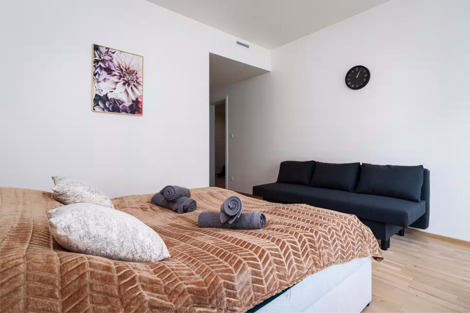 New Bohemian Suite · 25
