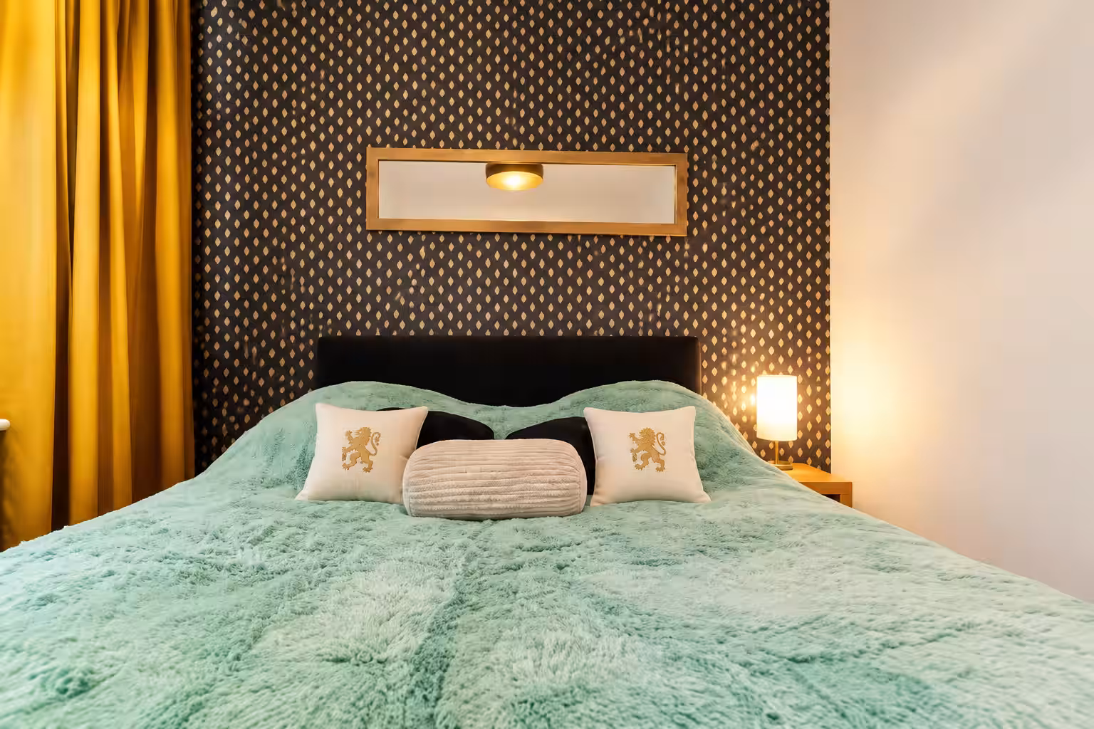 Hound Deluxe Suite · 27